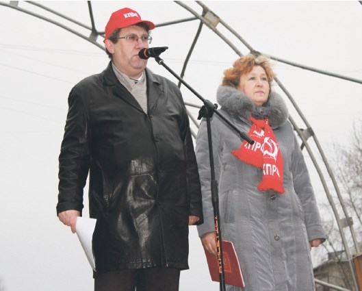 Город празднует Октябрь!
