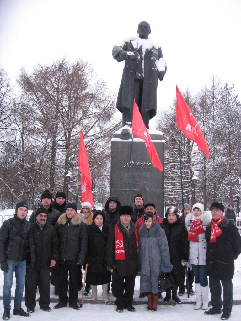ЛЕНИН – НАШЕ ЗНАНИЕ, СИЛА И ОРУЖИЕ!
