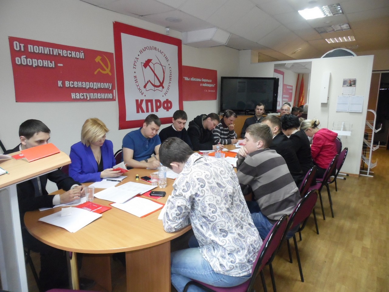 «Школа молодого коммуниста» продолжает работу