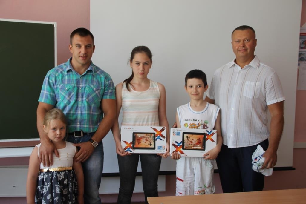 В День Защиты Детей коммунисты Соликамска оказали помощь малообеспеченным семьям