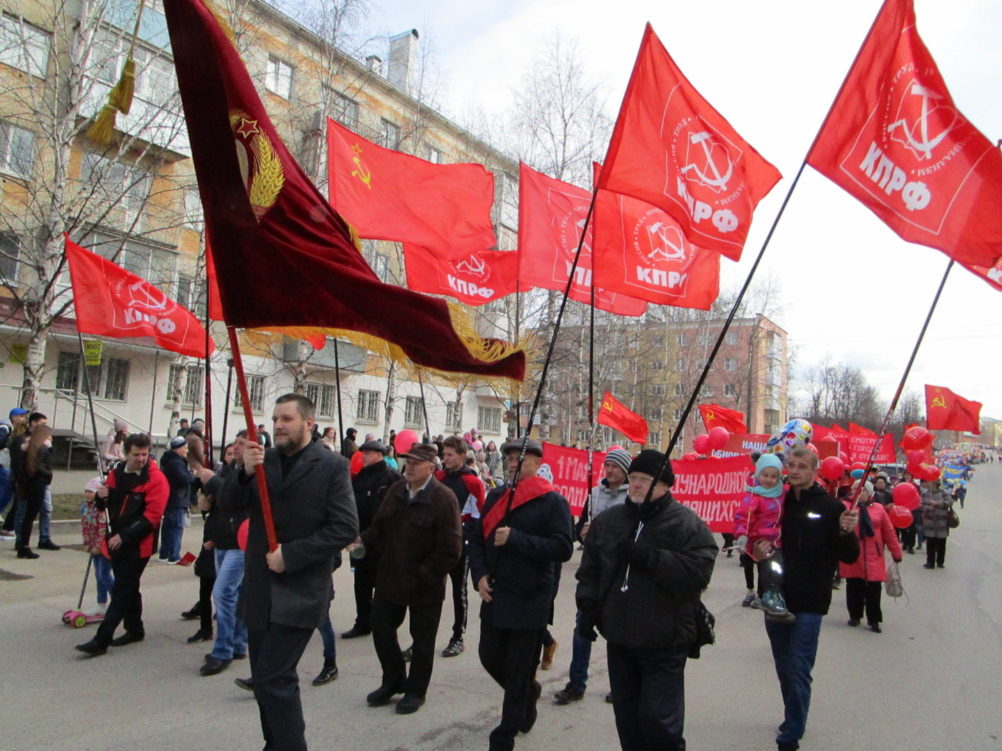 Лысьва встречает Первомай!